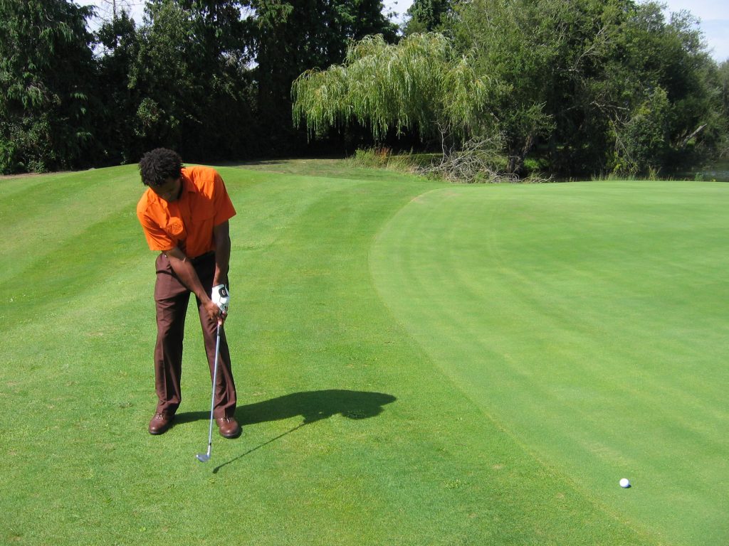 9-08-08-013-1024x768 Le petit jeu au Golf