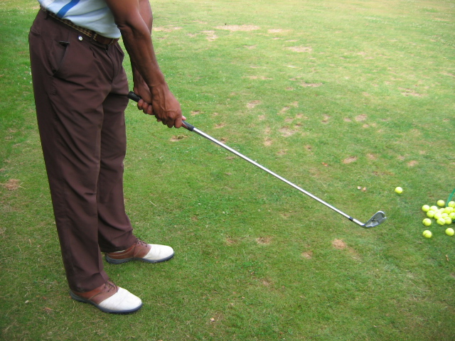 fers2 La prise du club par les mains